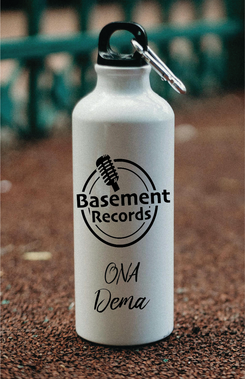 Ona Dema Flask Design